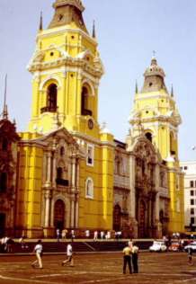 Peru42L.jpg (12525 bytes)