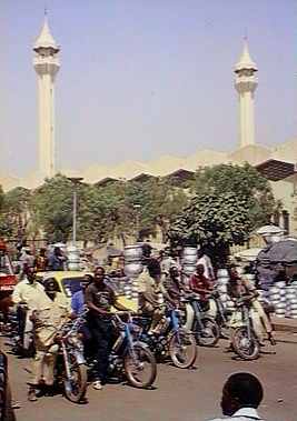 1mali162p.jpg (15482 bytes)