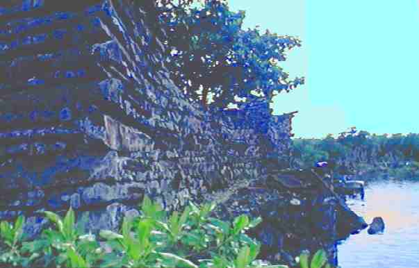 Nanmadol2.jpg (19118 bytes)