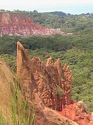 Pointe970.jpg (57122 bytes)
