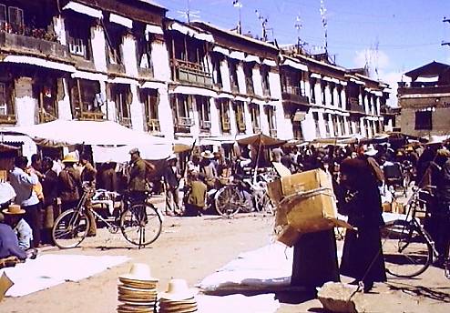 lha140.jpg (51091 bytes)