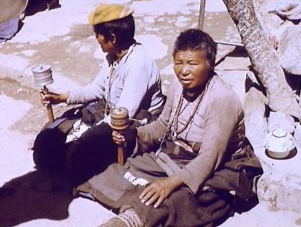 lha145.jpg (32266 bytes)