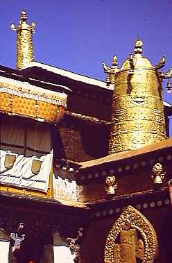 lha151.jpg (18339 bytes)
