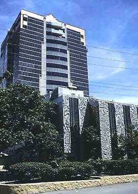 wwd194p.jpg (22759 bytes)